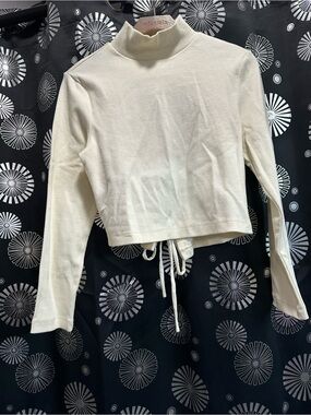Oak + Fort Open Back White Long Sleeves Sweater like new